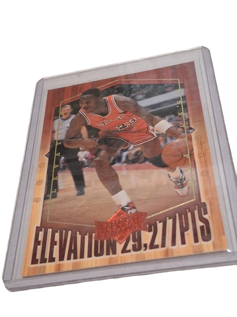 1999 Upper Deck Michael Jordan Athlete of the Century Elevation Insert