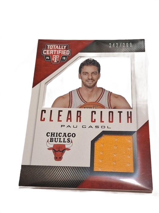 2014–15 Panini Totally Certified Clear Cloth Pau Gasol 242/299